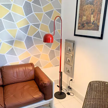 Home.70 Carini Lejlighed