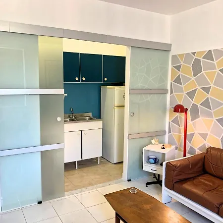 Home.70 Carini Lejlighed *